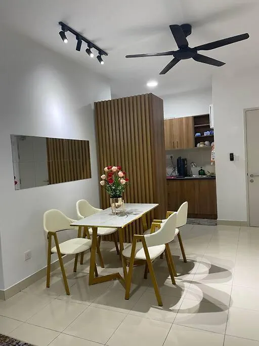 Nar'S Homestay + Free Wifi & Netflix Sepang 0*,  Malaysia